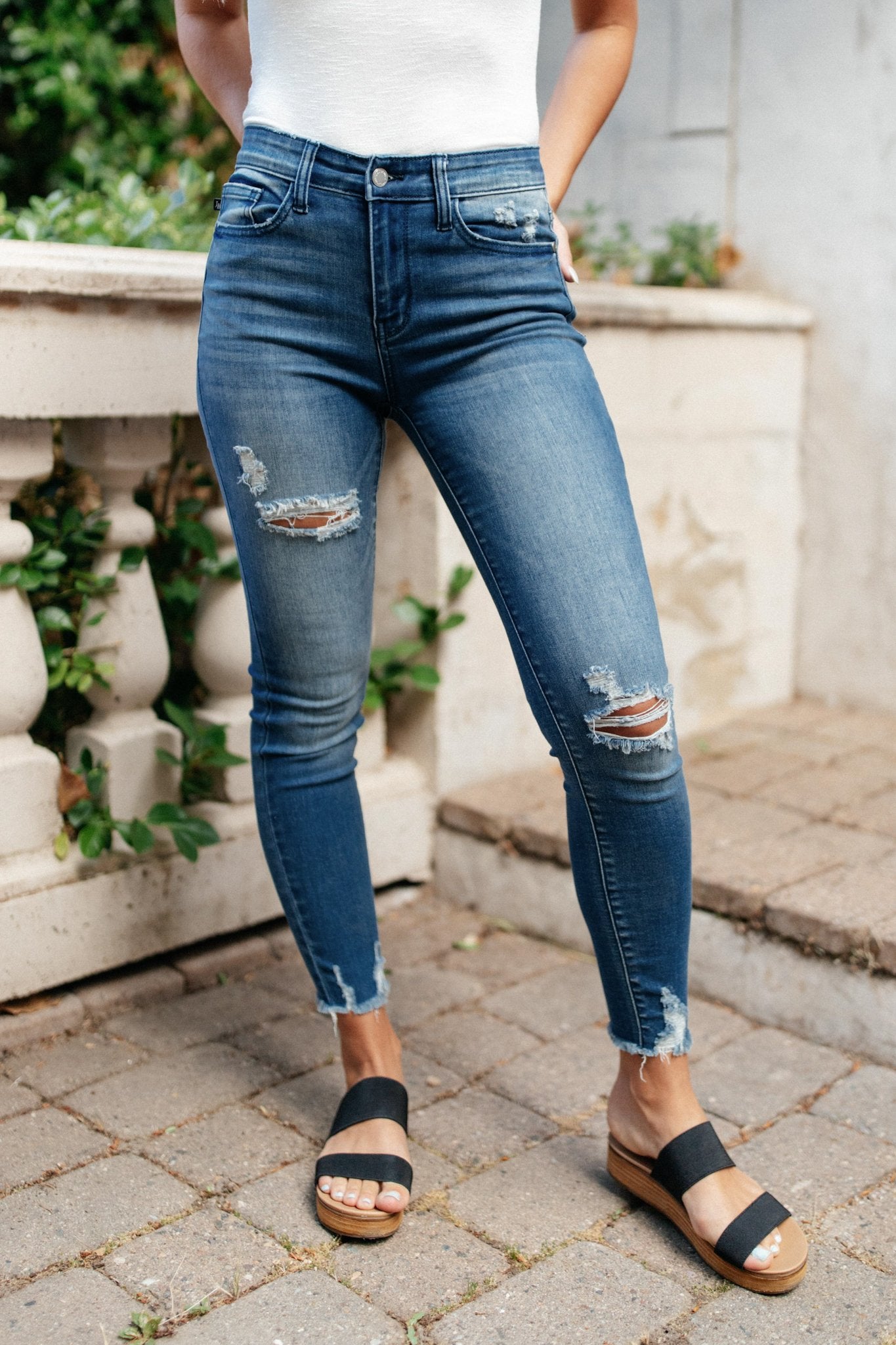 Lola Distressed Skinny Jeans