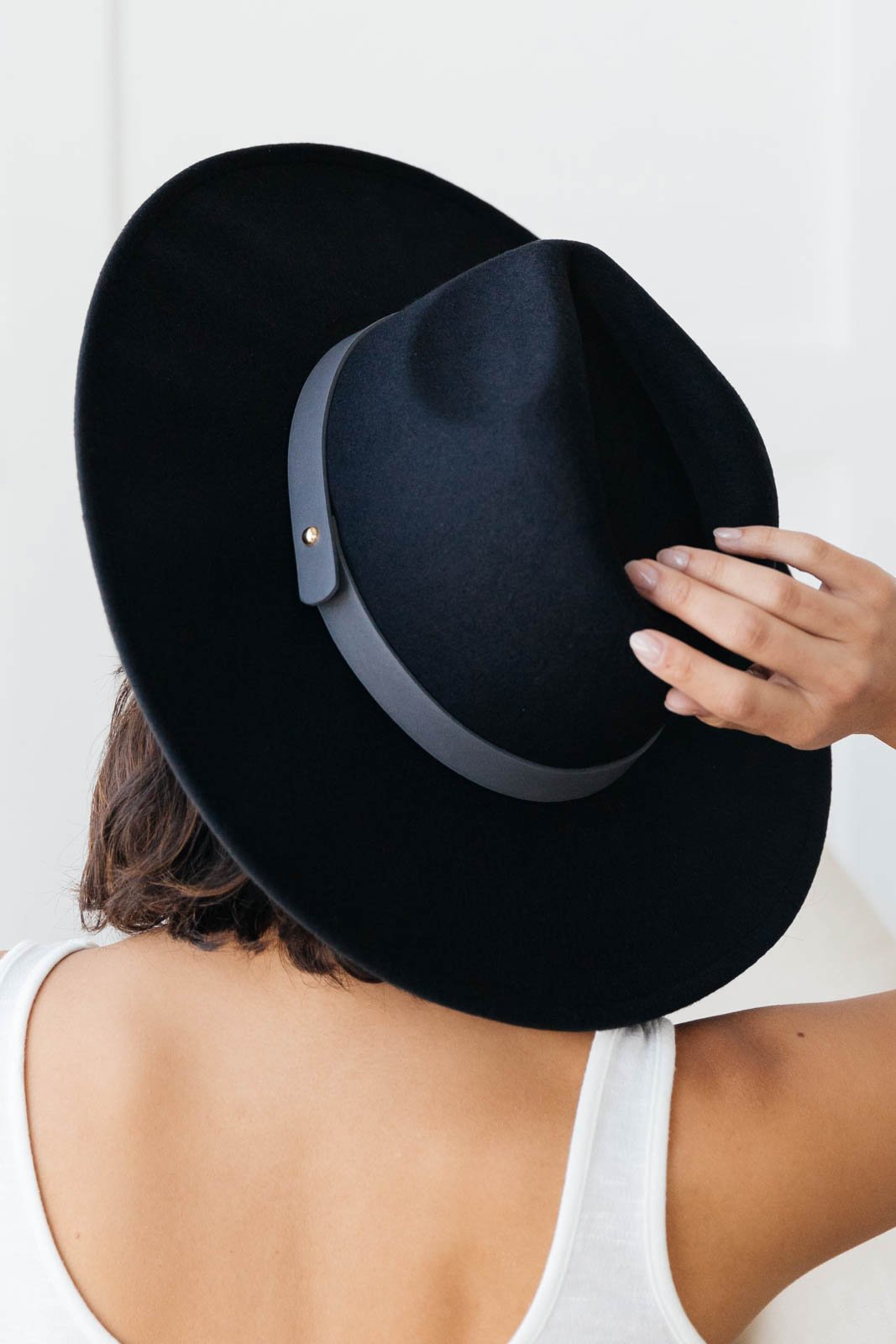Sun's Out Hat in Black