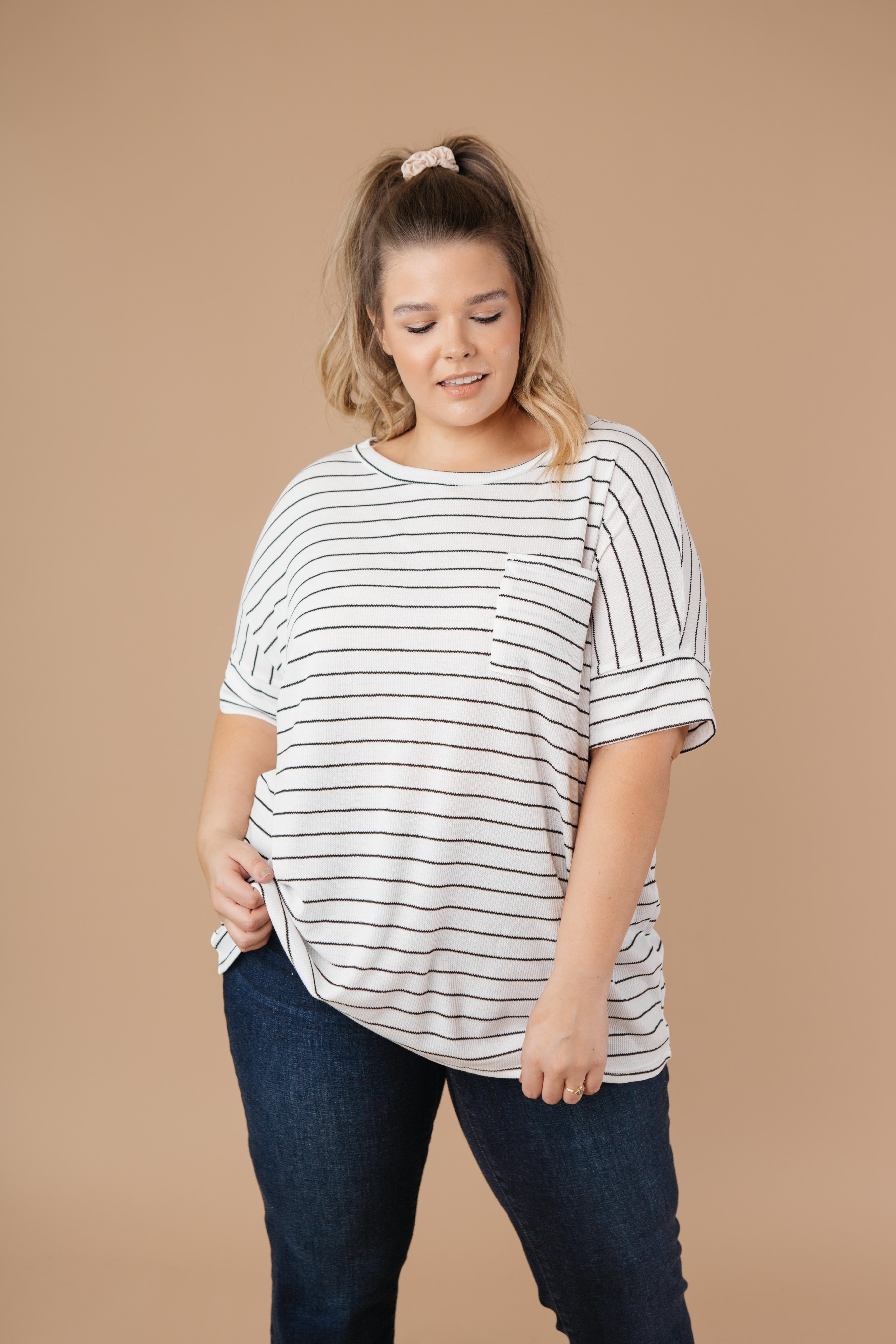 Tow The Line Striped Tee In Off White