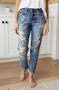 Warmer Weather Lightwash Cropped Jeans