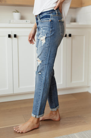 Warmer Weather Lightwash Cropped Jeans