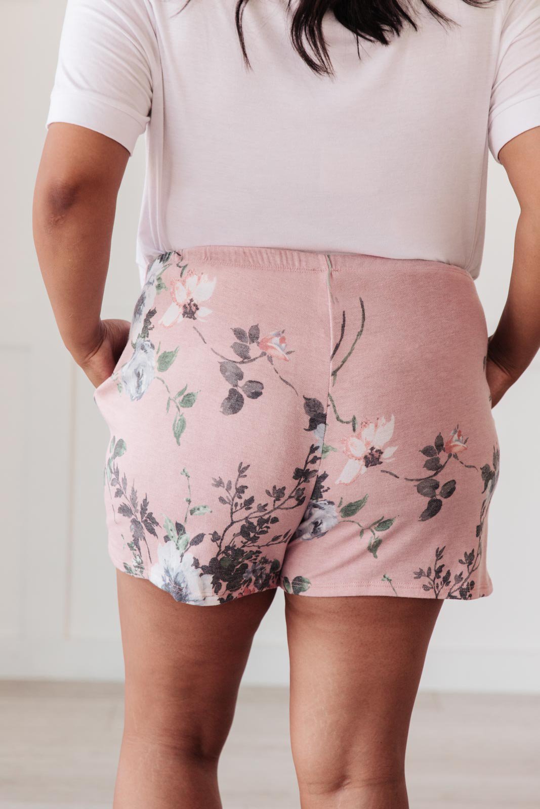Floral Wild Side Lounge Bottoms In Mauve