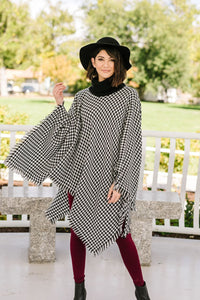 Houndstooth Poncho in Black and White